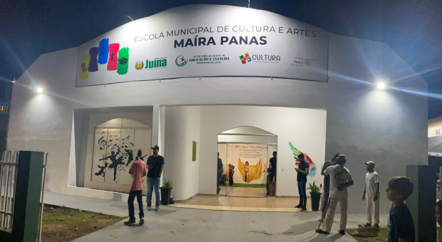 Inauguração da  Escola Municipal de Cultura  e Artes Maíra Panas